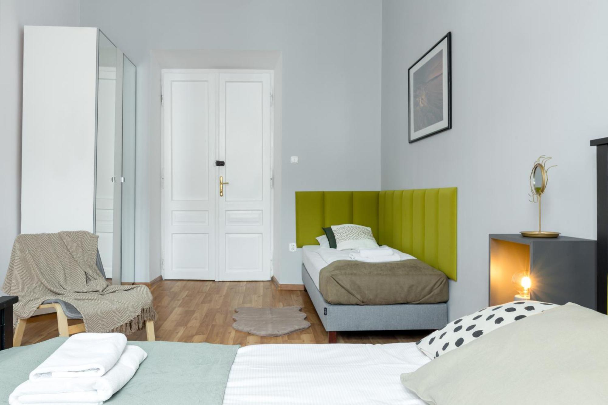 Friendhouse Apartments Avenue Krakow Exterior photo